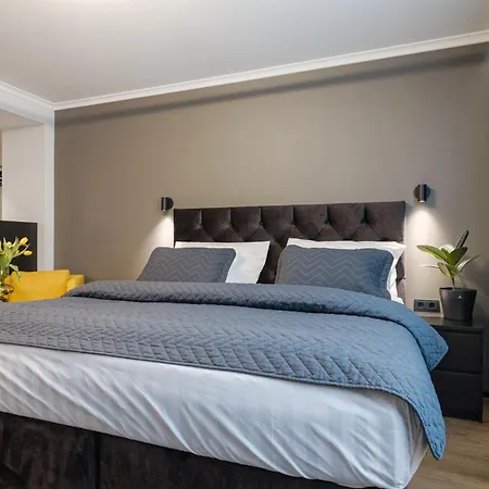 Elegant 28m2 Flat Next To Old Town Apartman *