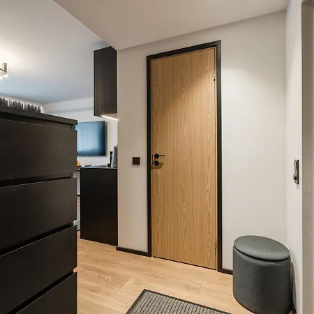 Elegant 28m2 Flat Next To Old Town *