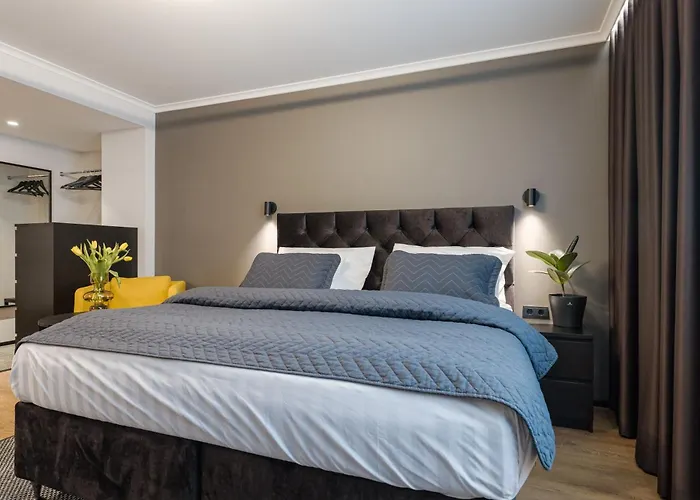 Elegant 28m2 Flat Next To Old Town Apartment *