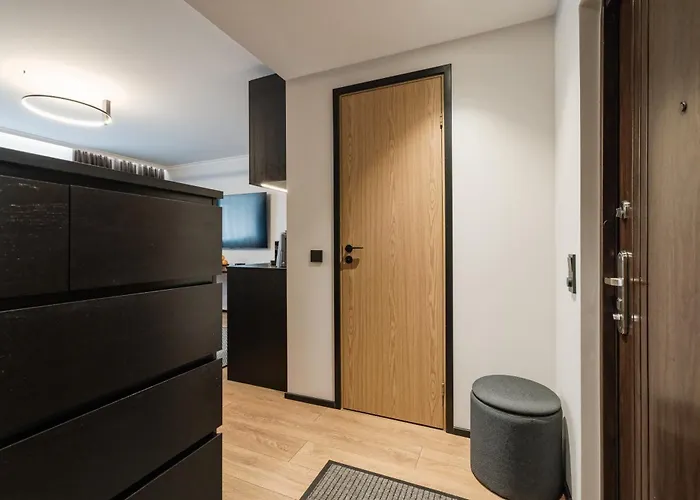 Elegant 28m2 Flat Next To Old Town *